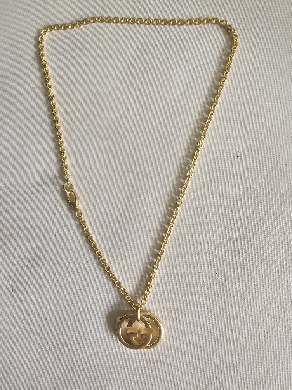 Gucci Gold Interlocking G Pendant Necklace